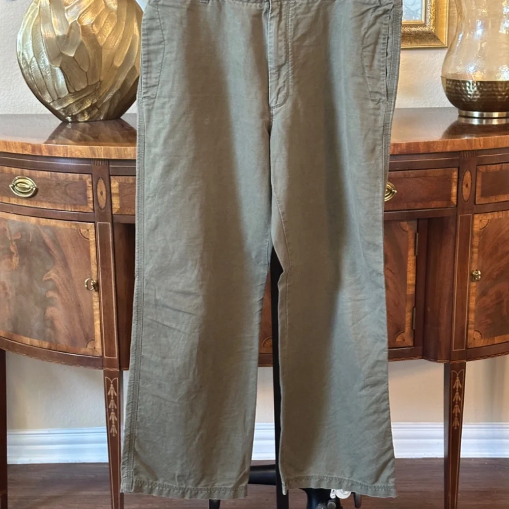 Banana Republic Men’s Linen Pants